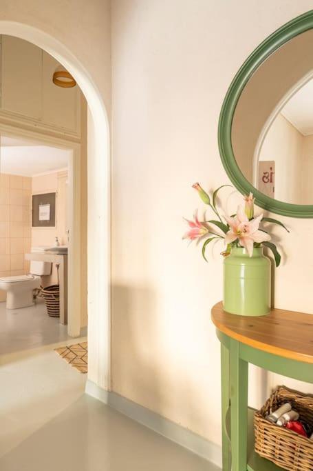 Openair Hot Tub/Big Balcony/Great Boutique Apt Atenas Exterior foto