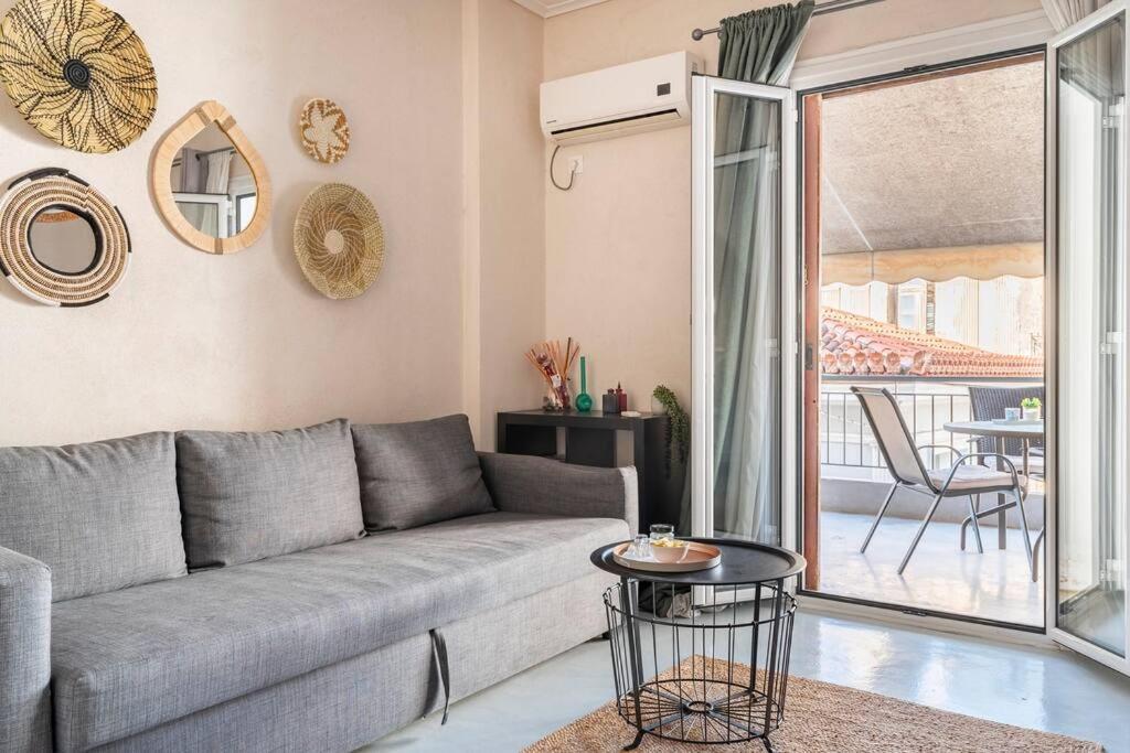 Openair Hot Tub/Big Balcony/Great Boutique Apt Atenas Exterior foto