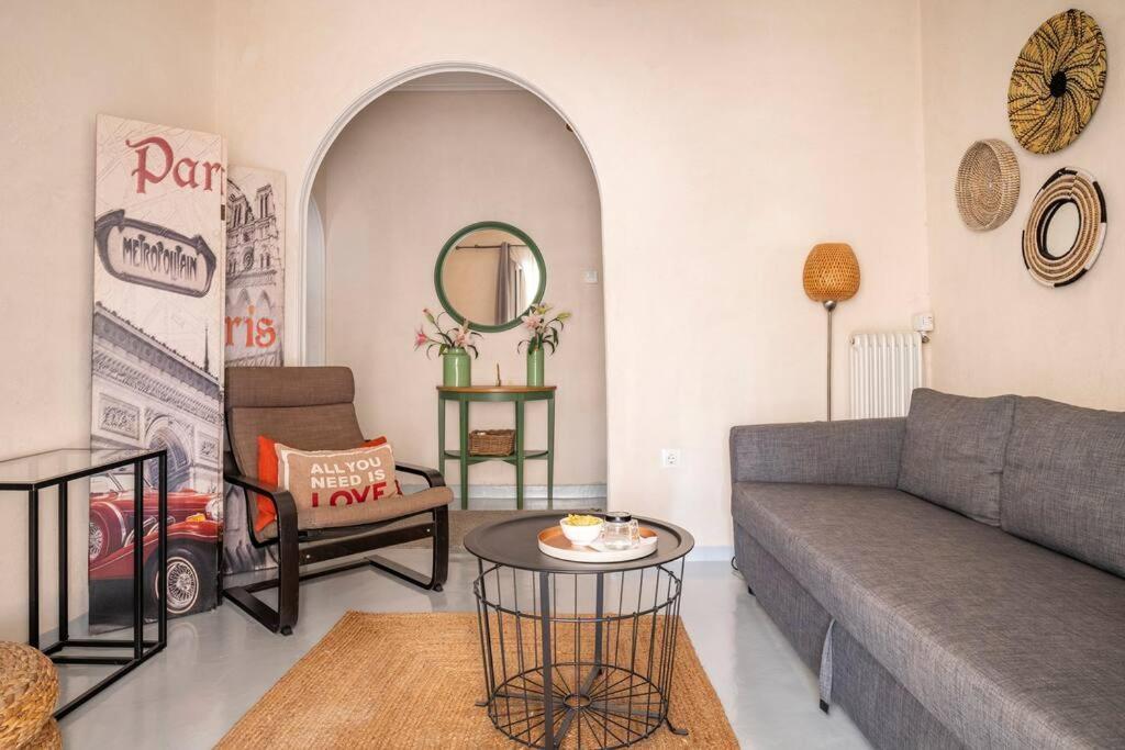 Openair Hot Tub/Big Balcony/Great Boutique Apt Atenas Exterior foto